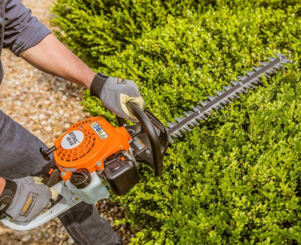 Hedge trimmer (petrol)